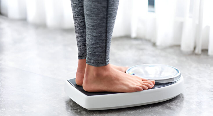 Maintaining Weight Loss Goals During the Holidays: Stay on Track While Enjoying the Festivities